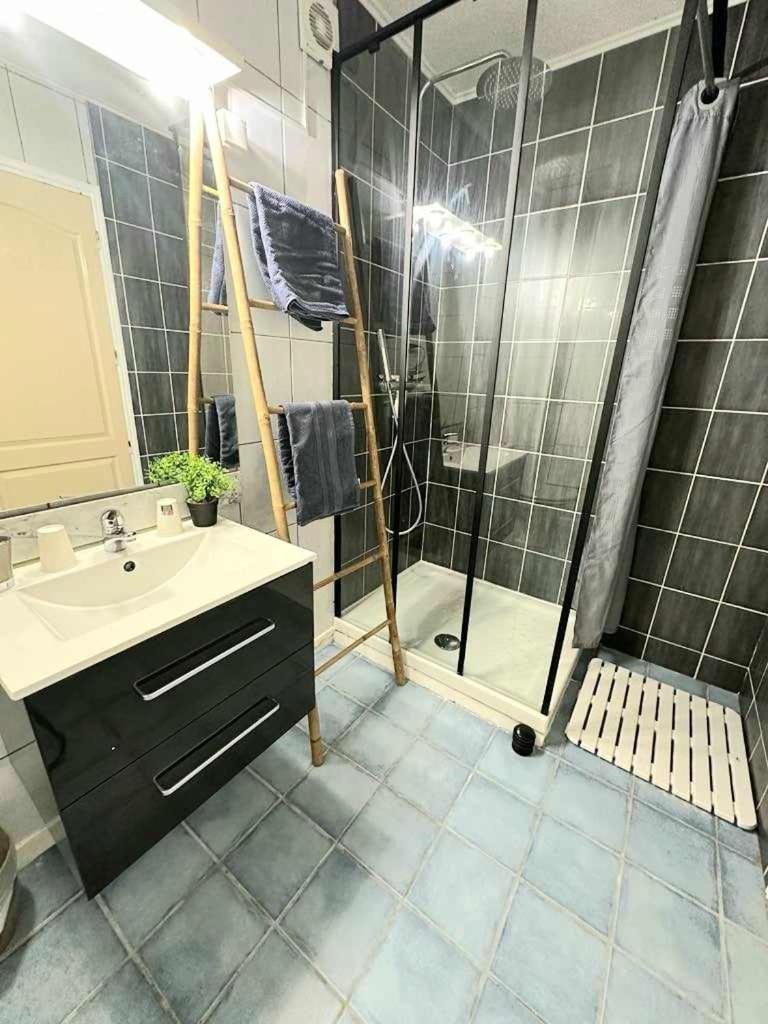 Bize-Minervois La Villa Du Menhir Chambre D'Hotes מראה חיצוני תמונה