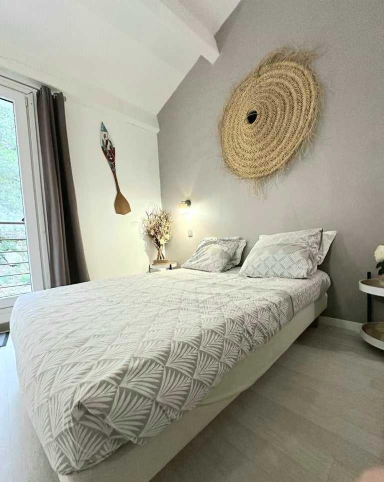 Bize-Minervois La Villa Du Menhir Chambre D'Hotes מראה חיצוני תמונה
